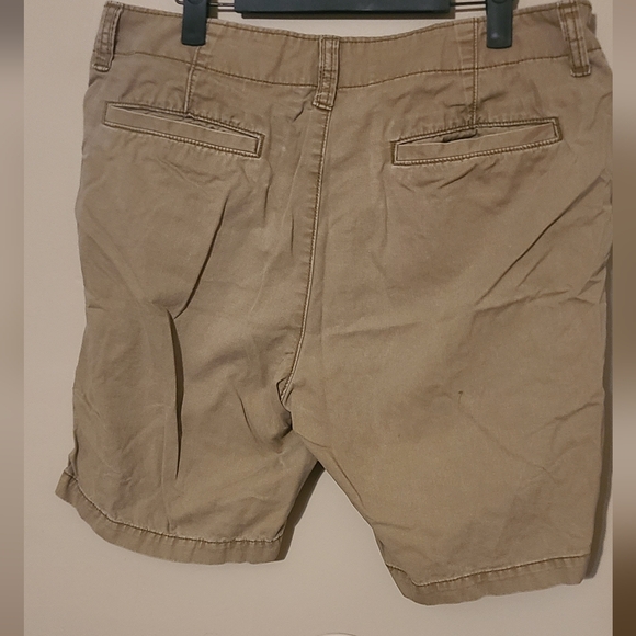 Old Navy Lived-in Straight Men's Tan Casual Shorts Size 34 - Picture 3 of 4